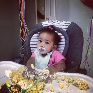 Meet your Posher, Ebony